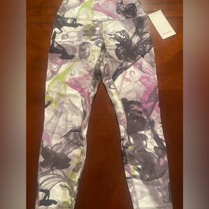 Lululemon Throwback Align 25” Multicolor Size 10